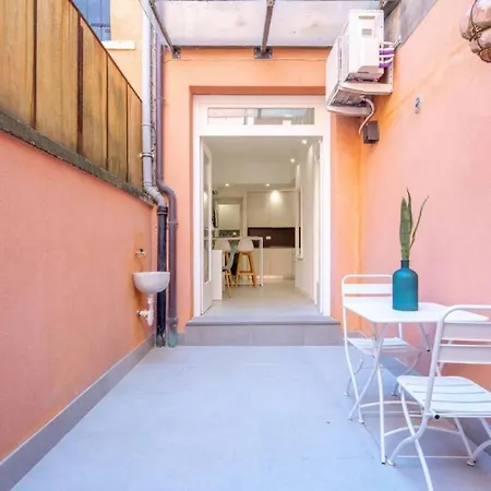 Apartmán Ormesini Private Courtyard