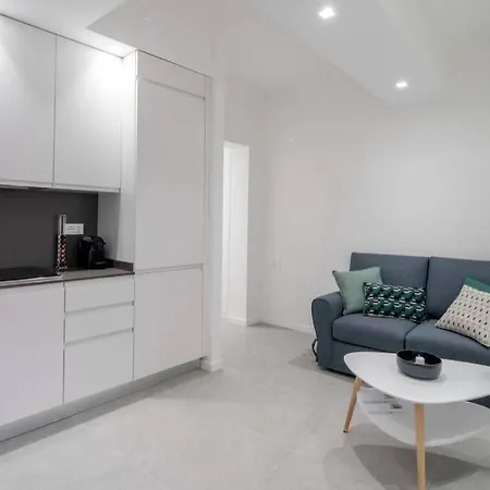 Ormesini Private Courtyard Διαμέρισμα