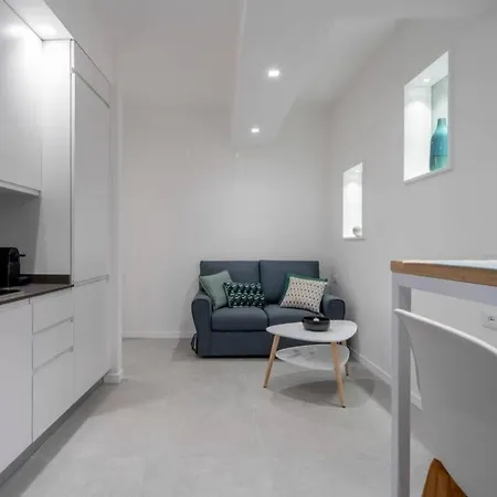 Ormesini Private Courtyard Apartamento