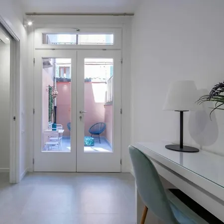 Apartment Ormesini Courtyard